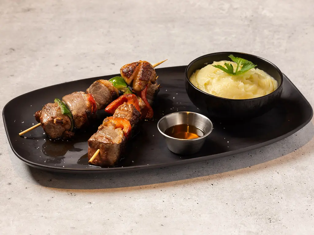 Brochette de magret de canard au miel
