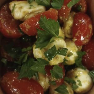 Mozzarella Tomates Pesto 